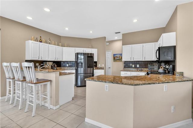 9261 Pittsburgh BLVD, Fort Myers, FL 33967