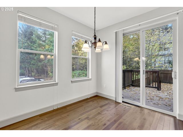 2052 Ne 49TH Way 4-H, Hillsboro, OR 97124