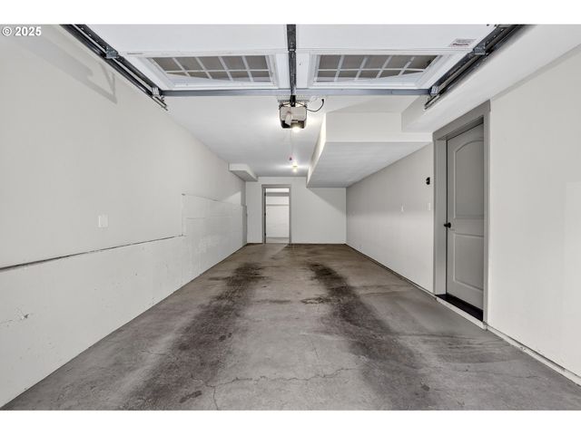 2052 Ne 49TH Way 4-H, Hillsboro, OR 97124