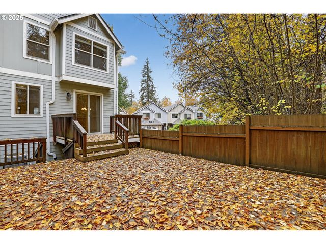 2052 Ne 49TH Way 4-H, Hillsboro, OR 97124