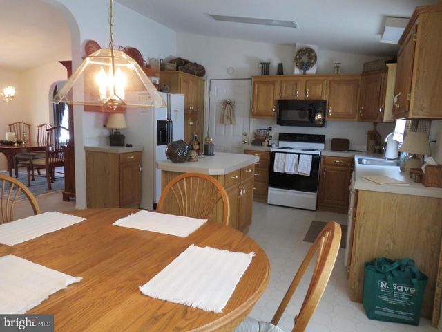 404 THRUSH CT E, New Hope, PA 18938