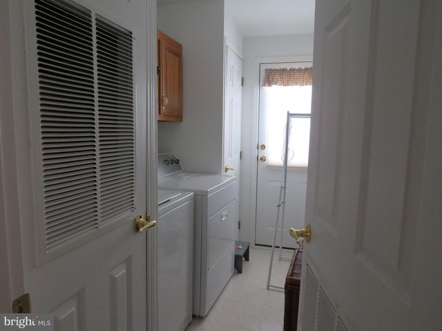 404 THRUSH CT E, New Hope, PA 18938