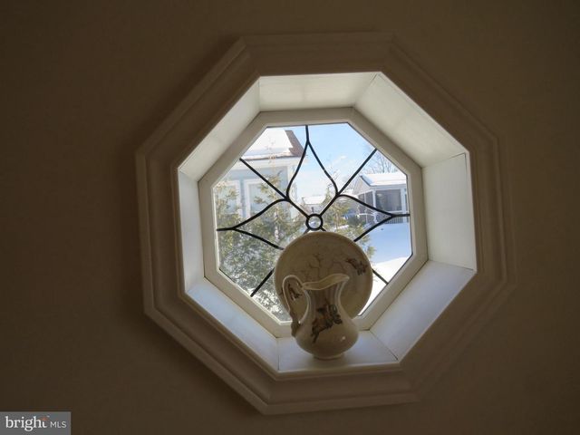 404 THRUSH CT E, New Hope, PA 18938