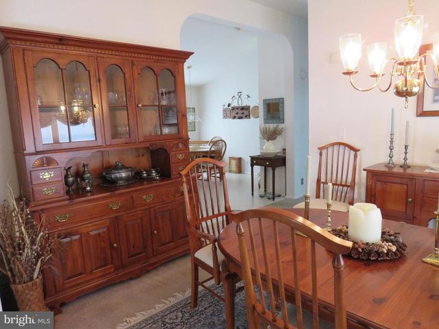 404 THRUSH CT E, New Hope, PA 18938