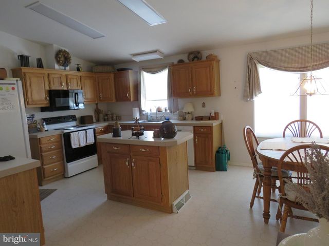 404 THRUSH CT E, New Hope, PA 18938