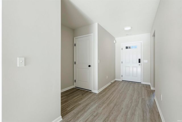 4141 Shadowood Lakes Trail, Fort Wayne, IN 46818