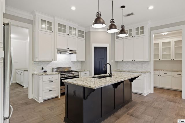 102 HARVEST OAKS CIRCLE, West Monroe, LA 71292