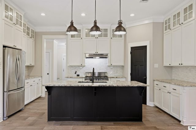 102 HARVEST OAKS CIRCLE, West Monroe, LA 71292
