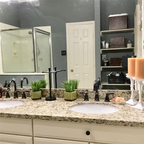 3 N Spiral Vine Circle, Montgomery, TX 77381