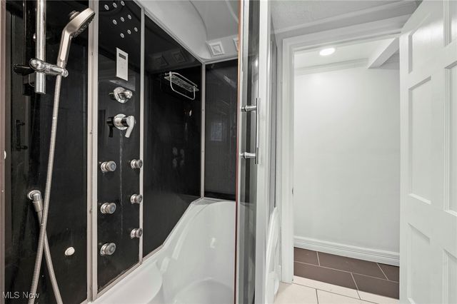 1607 E 34th Street, Cleveland, OH 44114