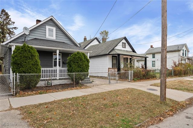 1607 E 34th Street, Cleveland, OH 44114