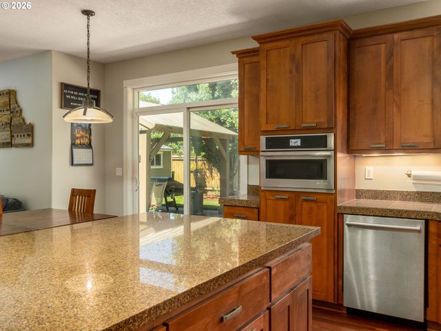 1457 Se 53RD Ave, Hillsboro, OR 97123