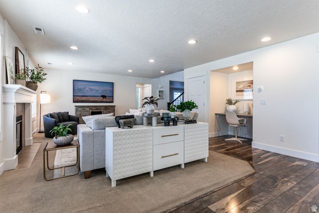 926 N CALLIE CT, North Salt Lake, UT 84054