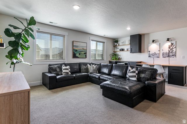 926 N CALLIE CT, North Salt Lake, UT 84054