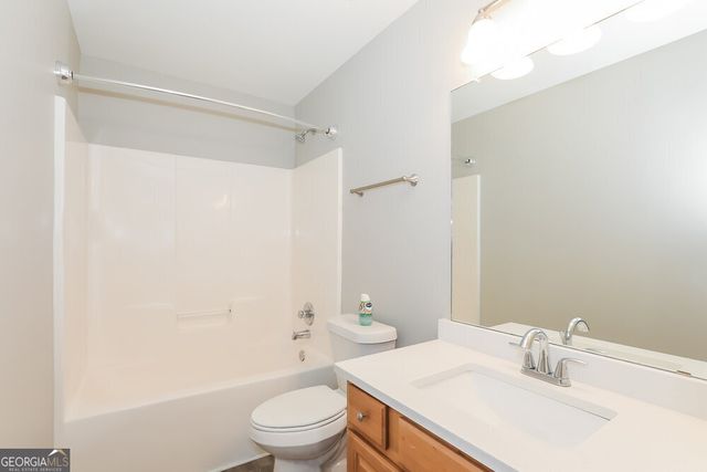 1230 St James Place, Loganville, GA 30052