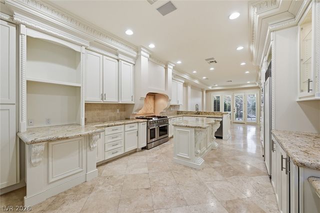 7980 Castle Pines Avenue, Las Vegas, NV 89113