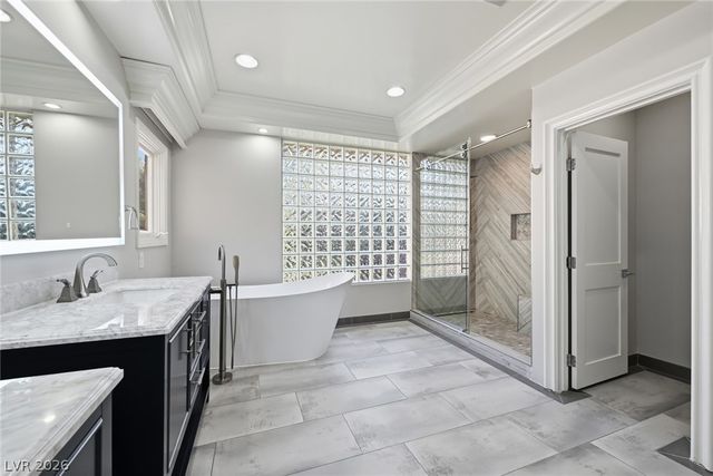 7980 Castle Pines Avenue, Las Vegas, NV 89113