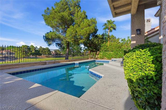 7980 Castle Pines Avenue, Las Vegas, NV 89113