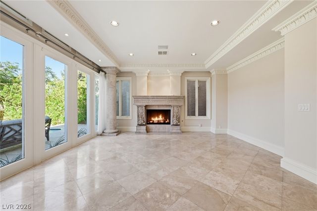 7980 Castle Pines Avenue, Las Vegas, NV 89113