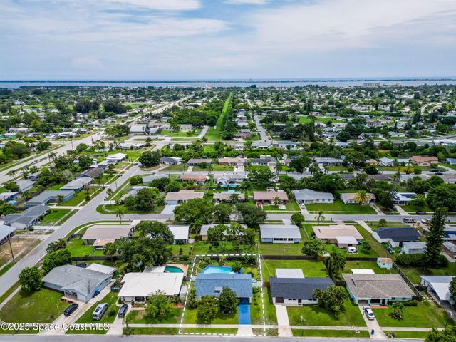 761 Burman Lane NE, Palm Bay, FL 32905