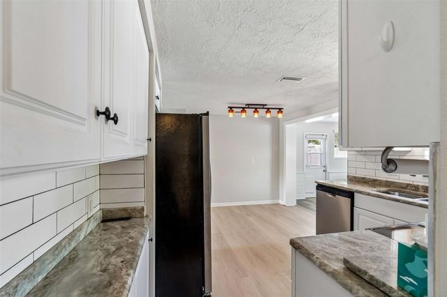 6201 SILVER DRIVE, New Port Richey, FL 34653