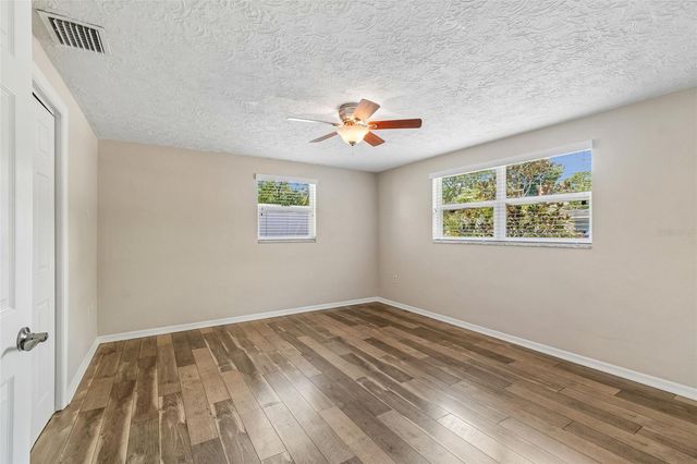 6201 SILVER DRIVE, New Port Richey, FL 34653