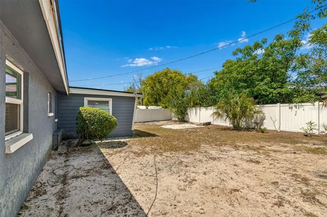 6201 SILVER DRIVE, New Port Richey, FL 34653