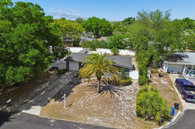 6201 SILVER DRIVE, New Port Richey, FL 34653