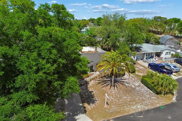 6201 SILVER DRIVE, New Port Richey, FL 34653