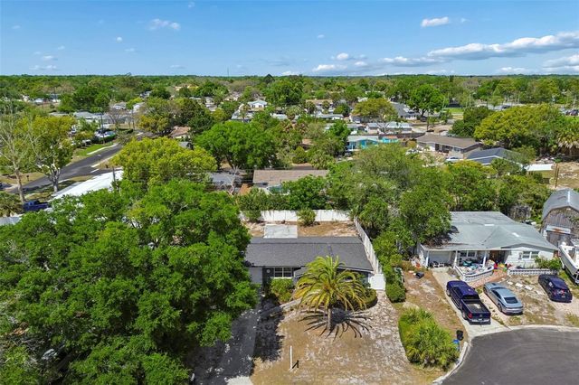 6201 SILVER DRIVE, New Port Richey, FL 34653