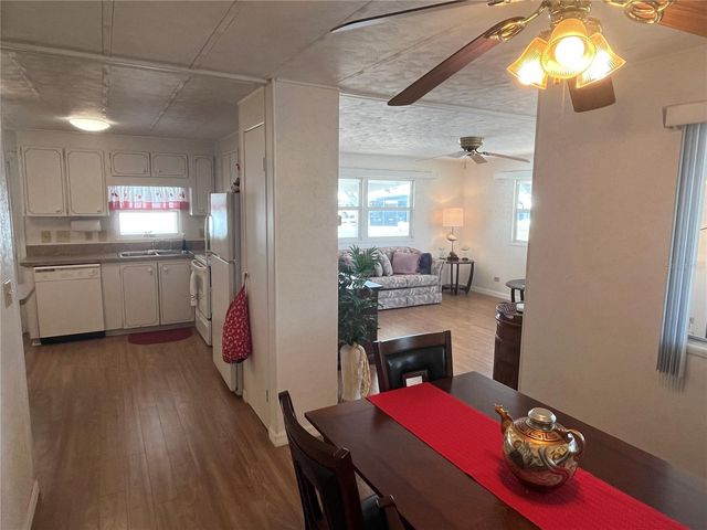 828 TRENTO, Venice, FL 34285