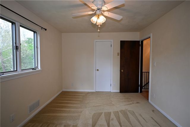 124 Dalton Ln, Hempfield Twp, PA 15625