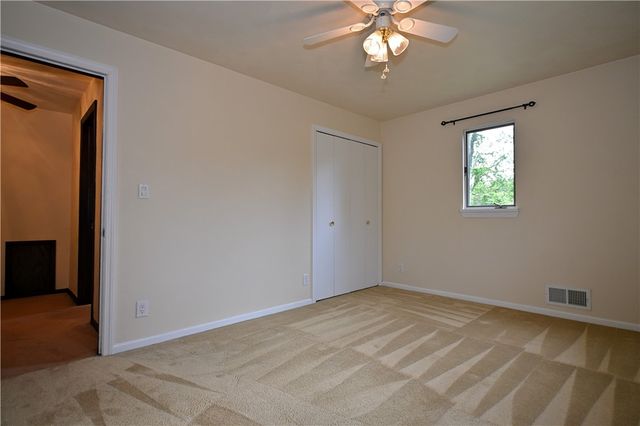 124 Dalton Ln, Hempfield Twp, PA 15625