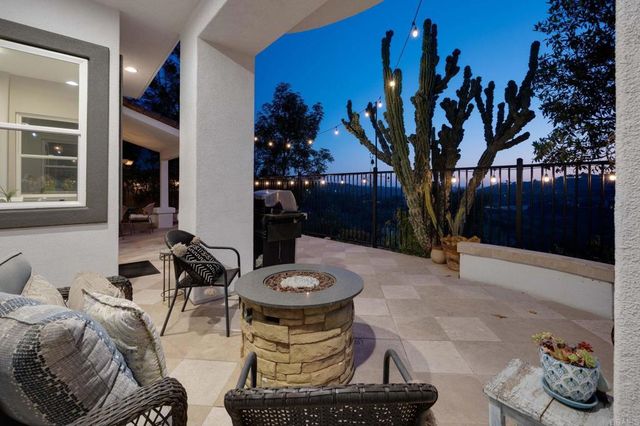 6269 Paseo Privado, Carlsbad, CA 92009