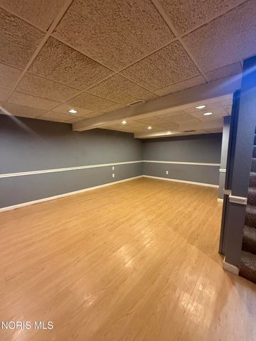 4114 S Detroit Avenue, Toledo, OH 43614