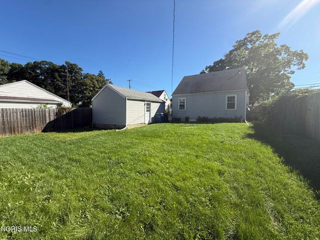 4114 S Detroit Avenue, Toledo, OH 43614