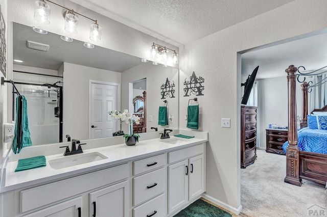 3434 Bella Luna Dr, Pueblo, CO 81001