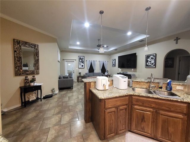 6701 Battery Park Ct, Corpus Christi, TX 78414