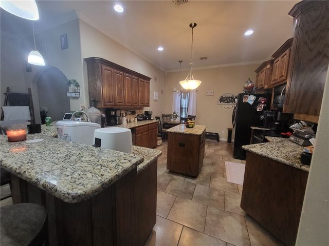 6701 Battery Park Ct, Corpus Christi, TX 78414