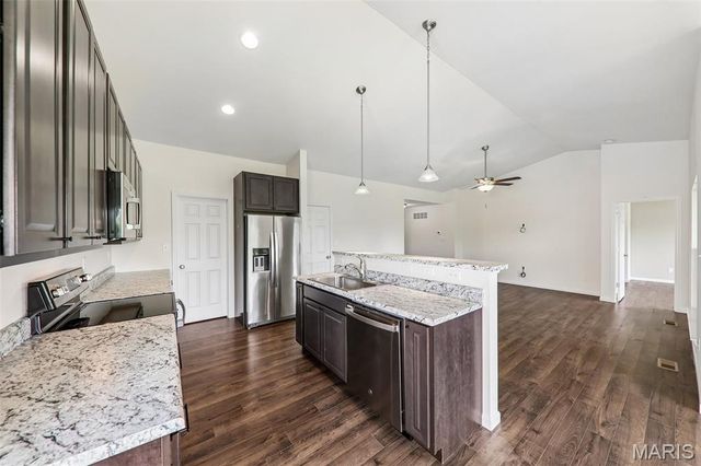 465 Timber Valley Trail, Fenton, MO 63026