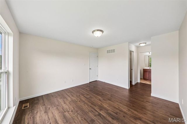 465 Timber Valley Trail, Fenton, MO 63026