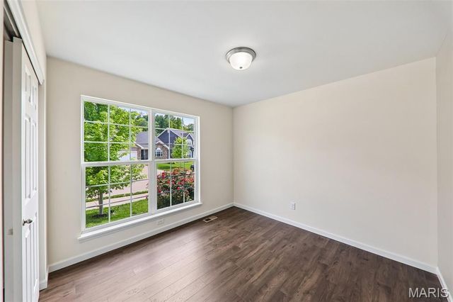 465 Timber Valley Trail, Fenton, MO 63026