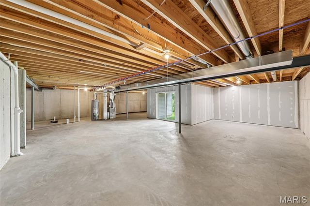 465 Timber Valley Trail, Fenton, MO 63026