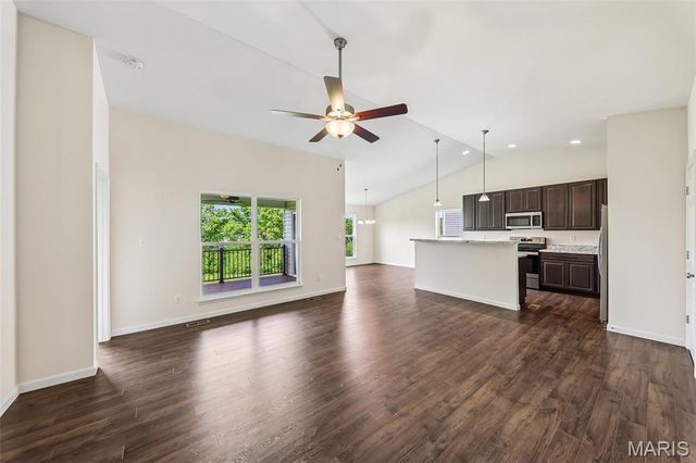 465 Timber Valley Trail, Fenton, MO 63026