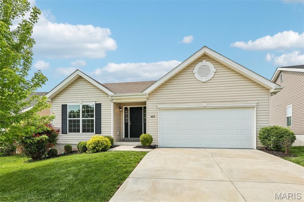 465 Timber Valley Trail, Fenton, MO 63026