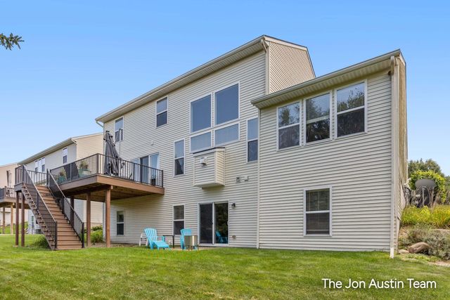 3461 Mason Ridge Drive NE, Grand Rapids, MI 49525