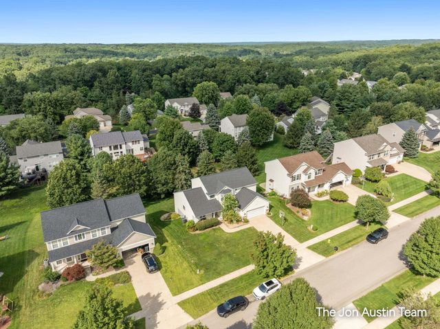 3461 Mason Ridge Drive NE, Grand Rapids, MI 49525