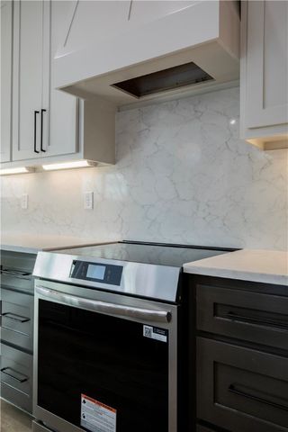 15 Kenninghall Lane, Bella Vista, AR 72715