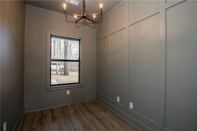 15 Kenninghall Lane, Bella Vista, AR 72715