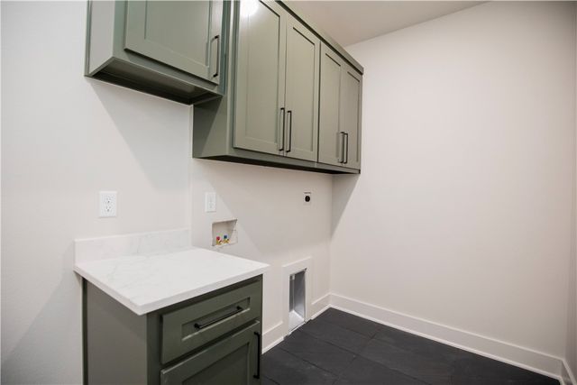 15 Kenninghall Lane, Bella Vista, AR 72715